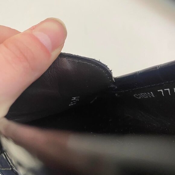 Stuart Weitzman Black Croc-Embossed Loafers - Picture 8 of 8